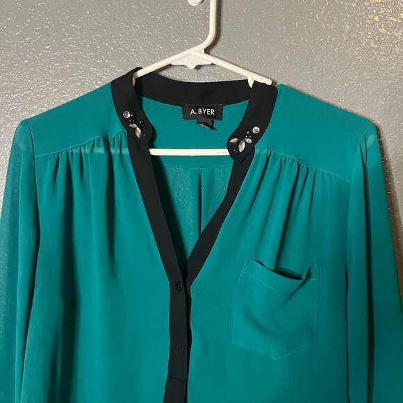 A. Byer Size Large Teal Green Embellished Collar Black Trim Tunic Blouse - Picture 4 of 5